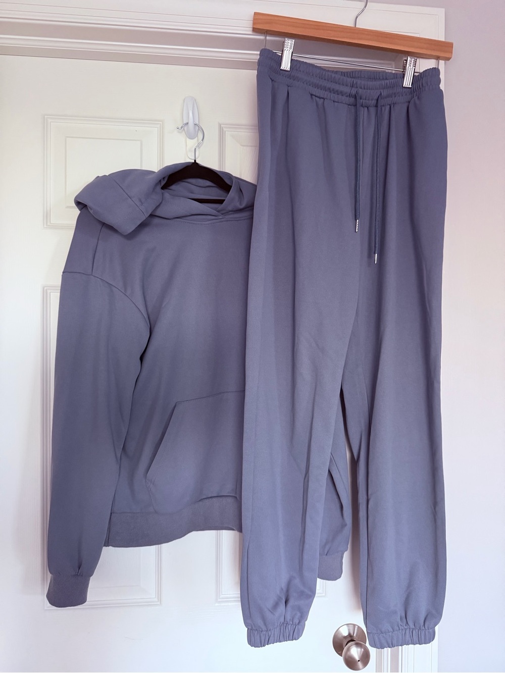 Source Unknown Women's Hooded Sweatshirt and Drawstring Joggers — Dusty Blue